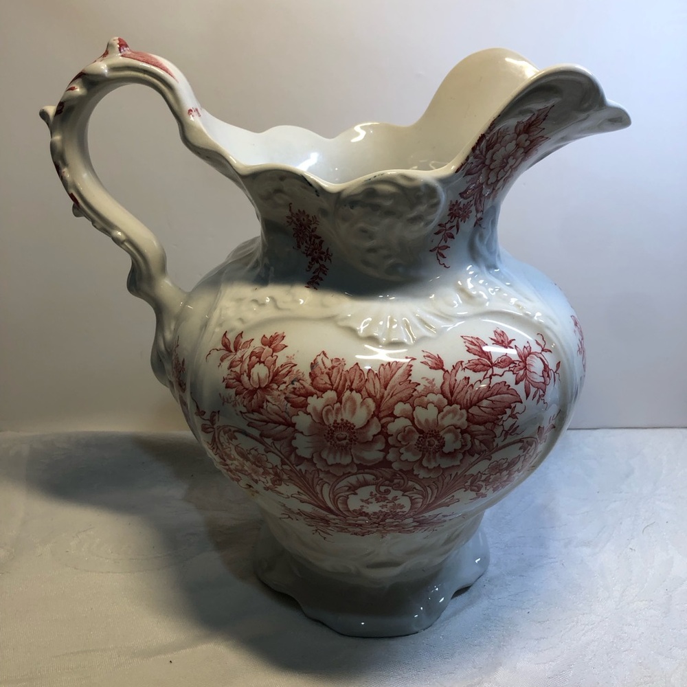 Elegant Floral Pitcher in Red and White